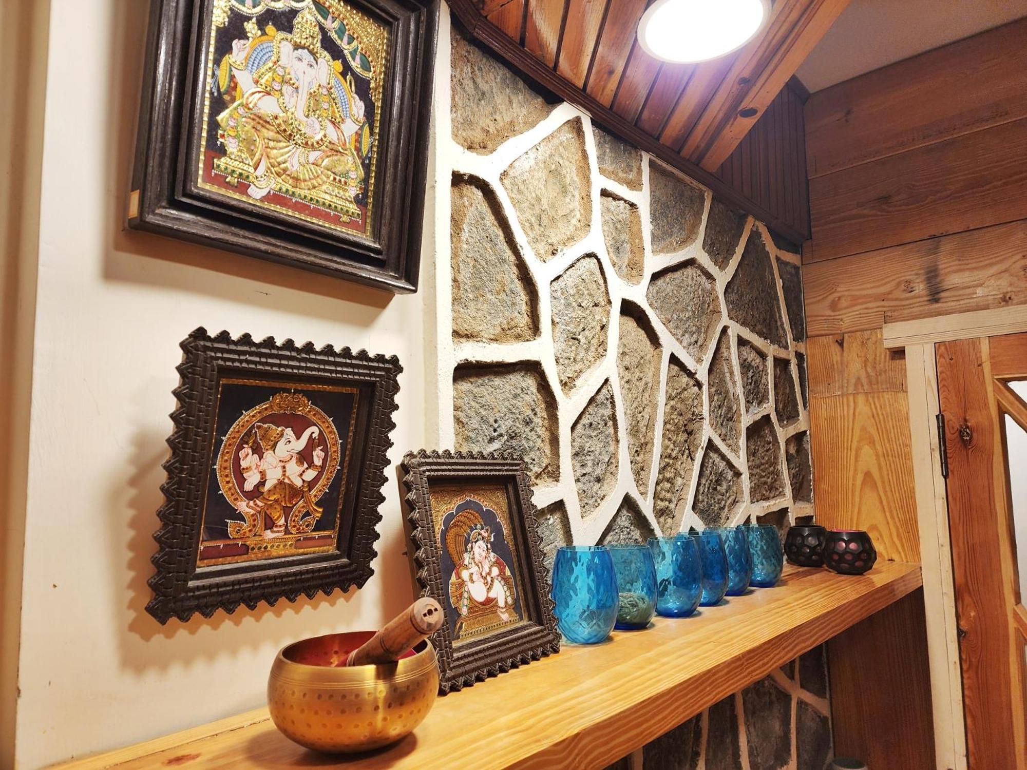 Hotel Pineview Shimla Ngoại thất bức ảnh